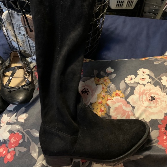 BLACK OVER THE KNEE WIDE WITH WIDE CALF BOOT 7W - Picture 2 of 3